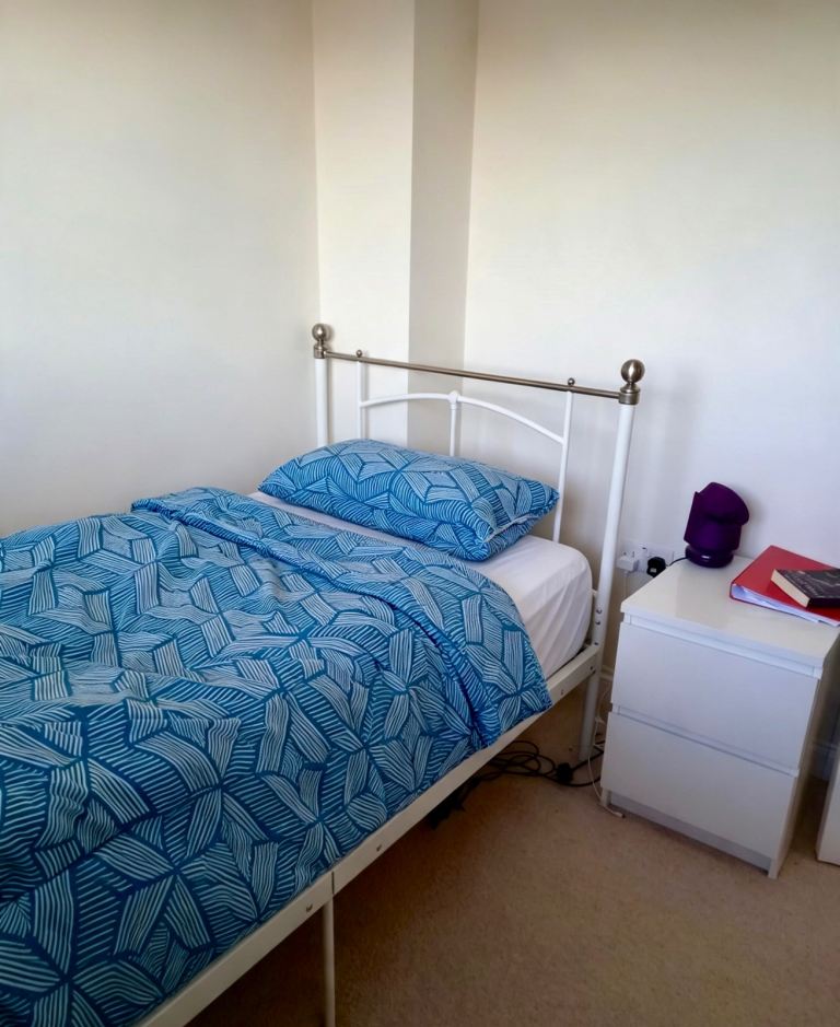 Room Preston Gardens in Greater London