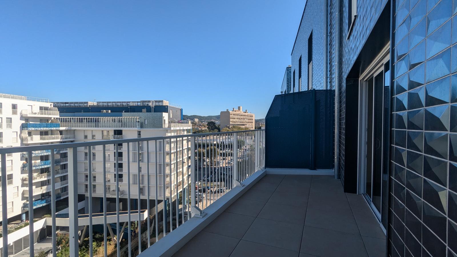 Flat Allée Johny Halliday in Marseille