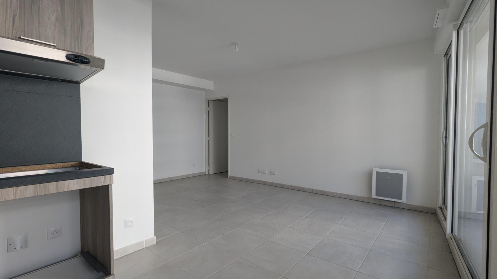 Flat Allée Johny Halliday in Marseille