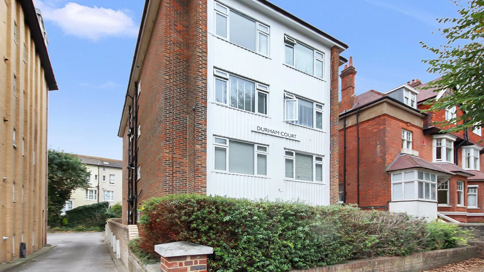 Flat Fourth Avenue in Portslade by Sea