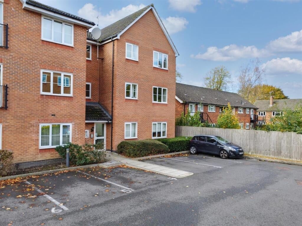 Flat Hassocks Close in Broxtowe