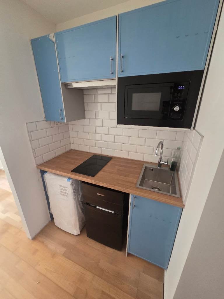 Flat Tockley Road in Burnham