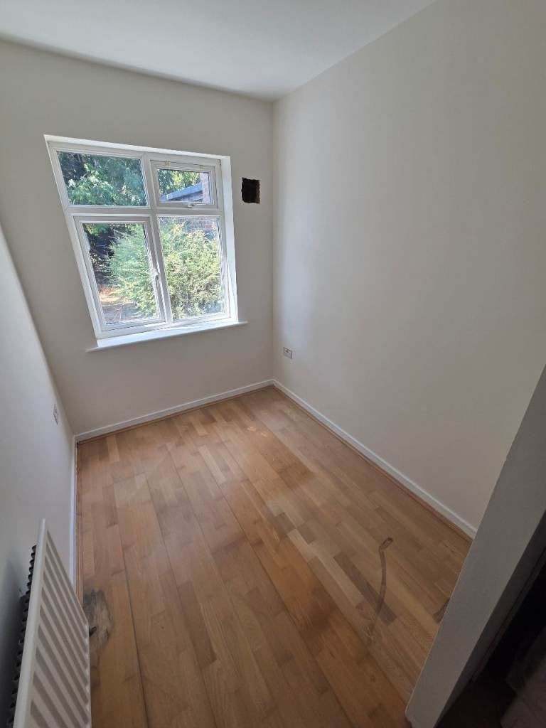 Flat Tockley Road in Burnham