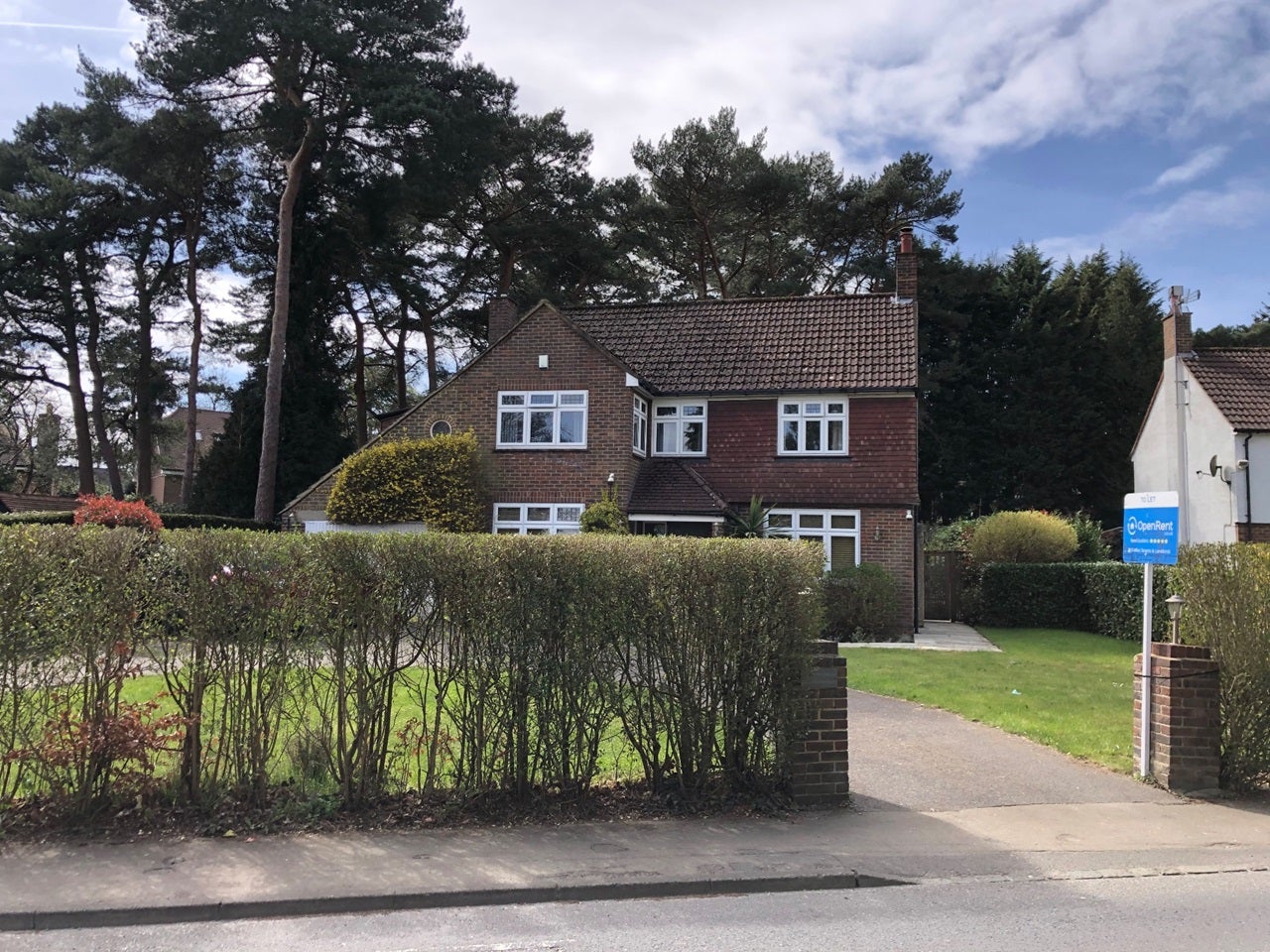 House Cullesden Road in Greater London
