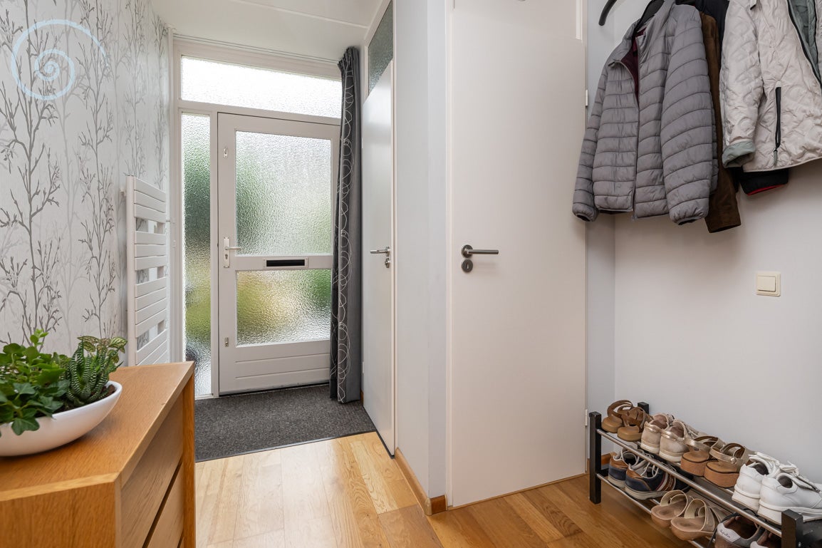 Tussenwoning te koop: Nassaustraat 10, Den Bommel