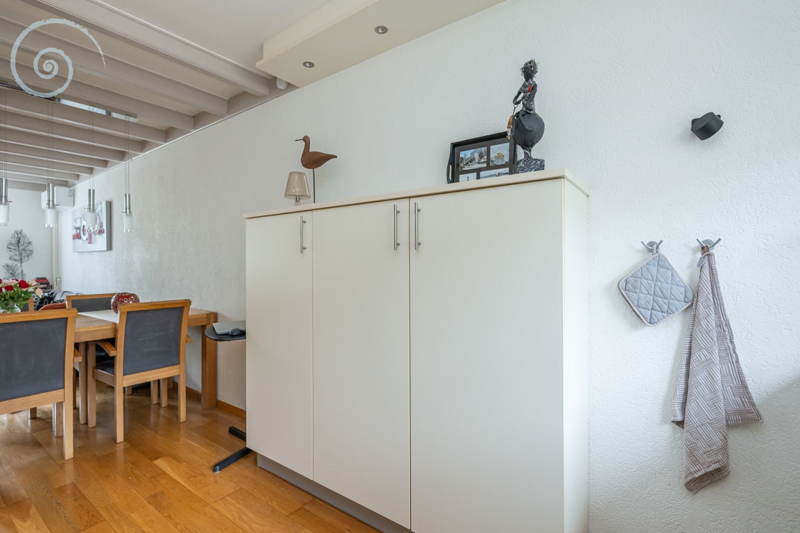 Tussenwoning te koop: Nassaustraat 10, Den Bommel