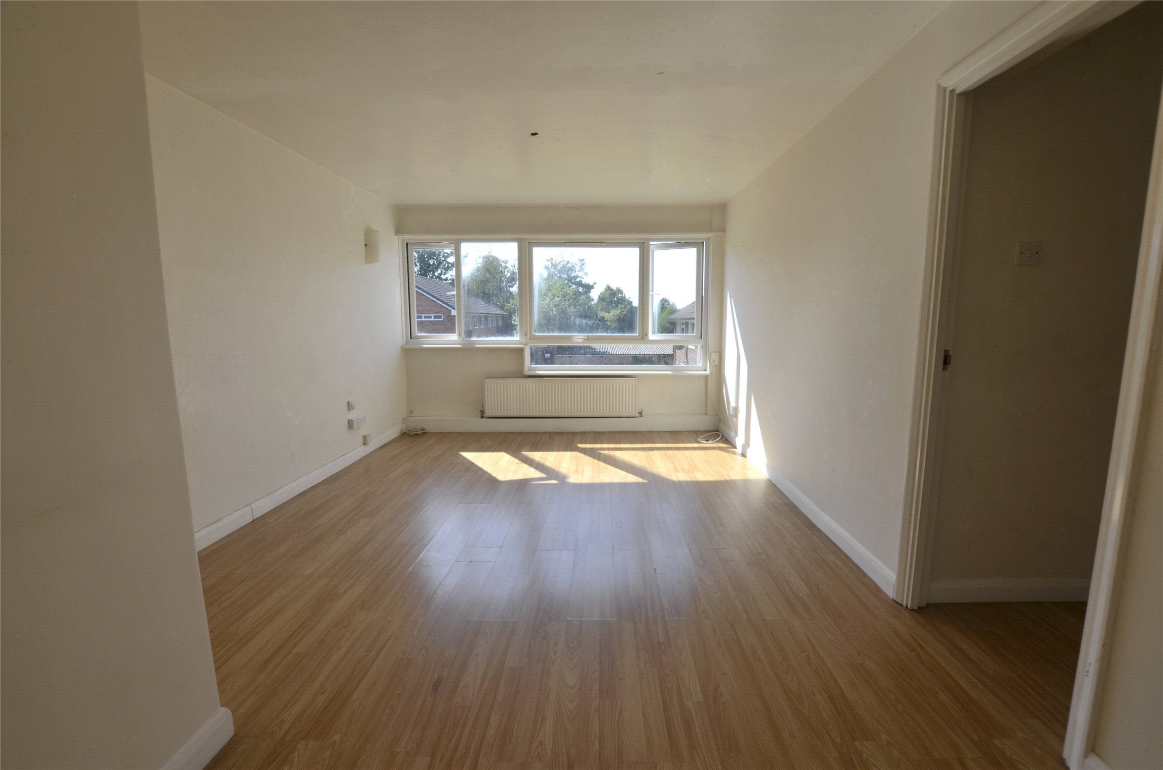 Flat Pampisford Road in Greater London