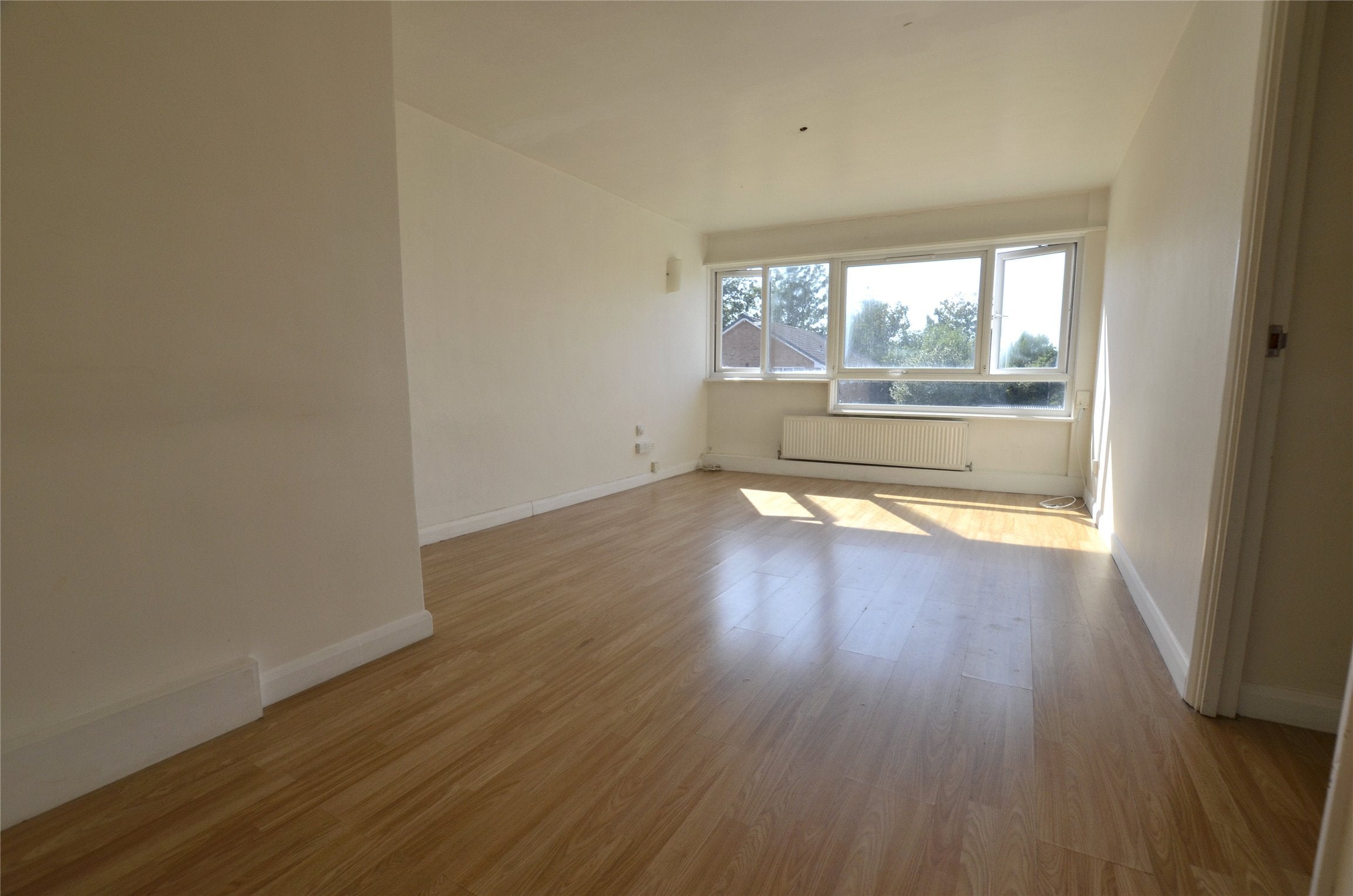 Flat Pampisford Road in Greater London