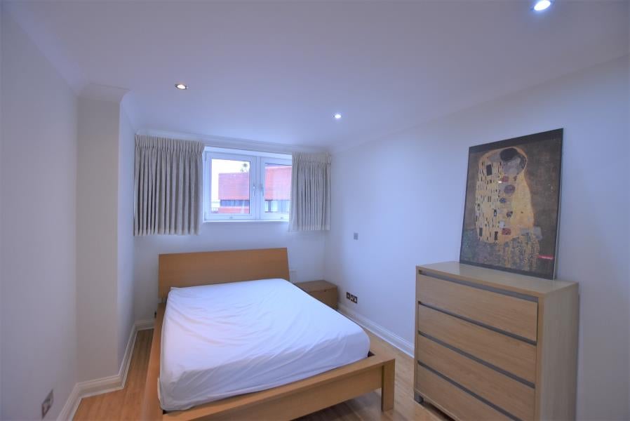 Flat St John's Wood Road in City of Westminster