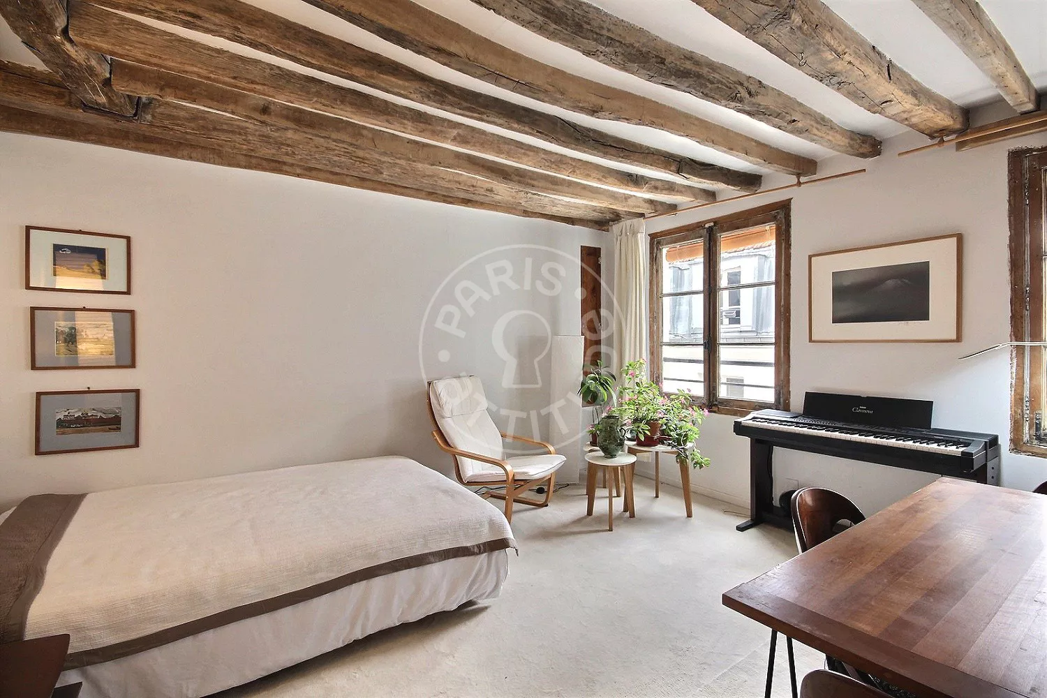 Appartement Rue des Rosiers à Paris