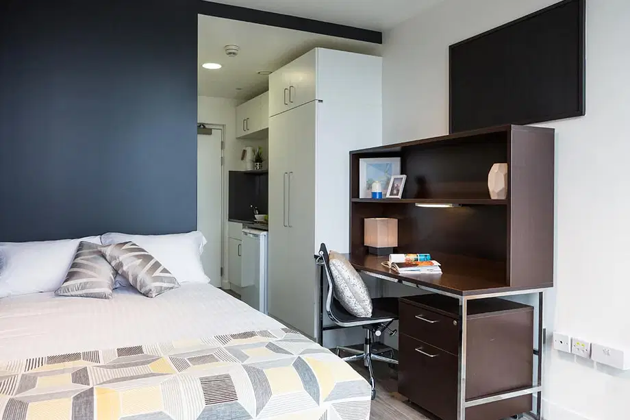 Flat Pentonville Road in Greater London
