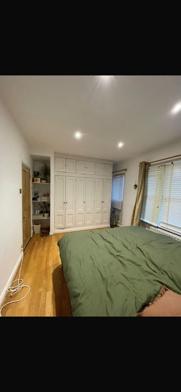 Room Hazlebury Road in Greater London