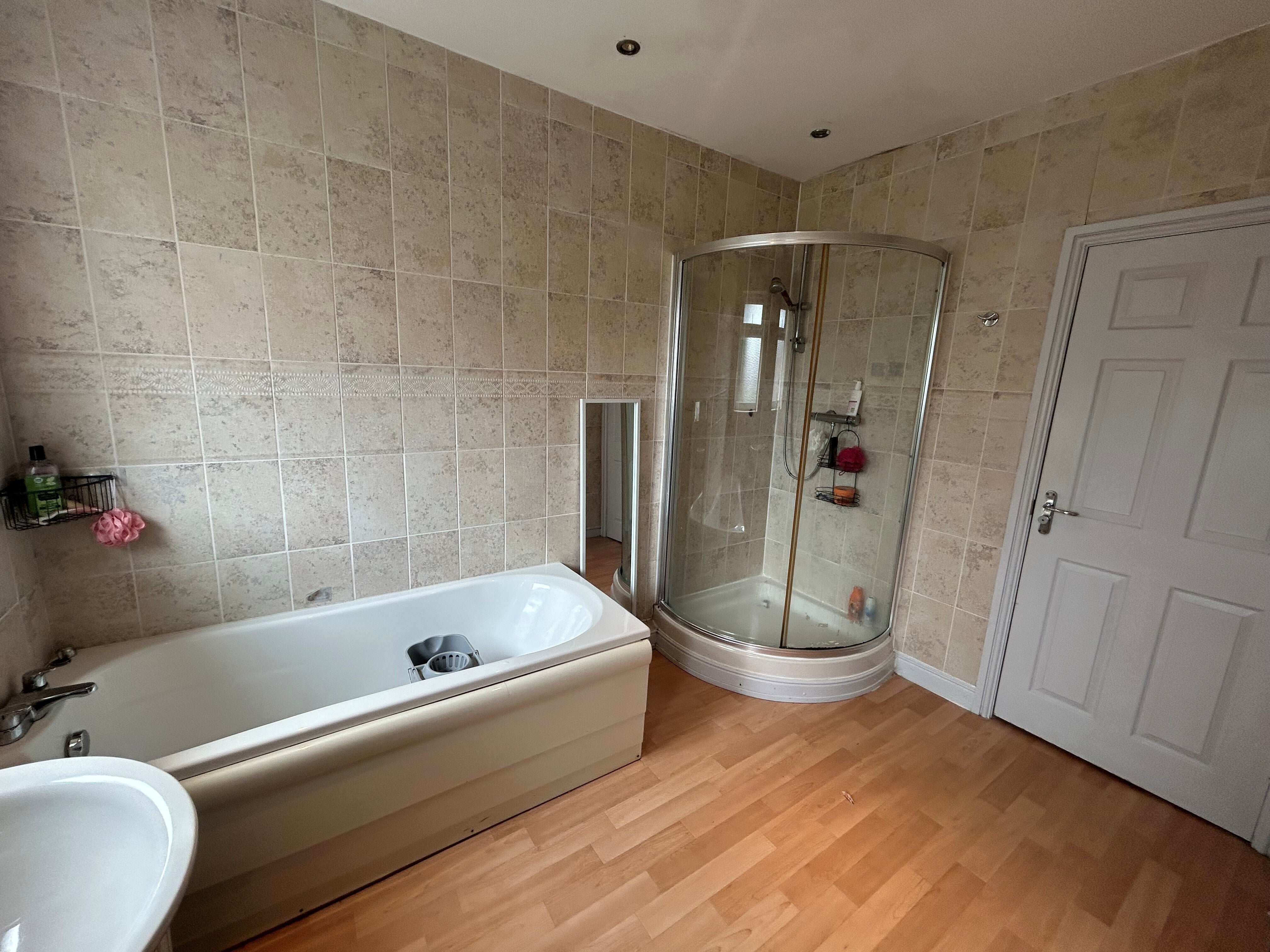 Flat Riddings Road in Trafford