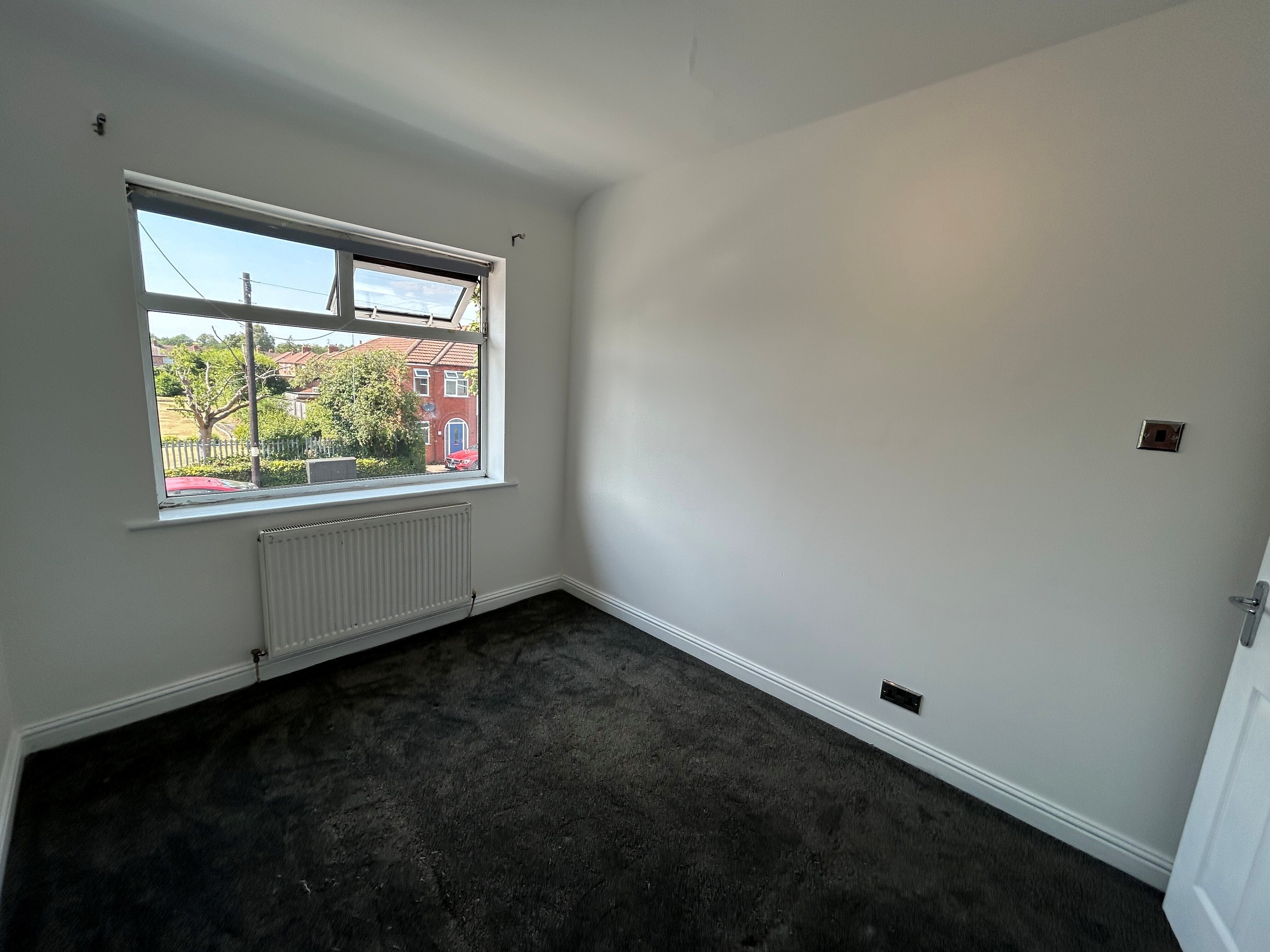 Flat Riddings Road in Trafford