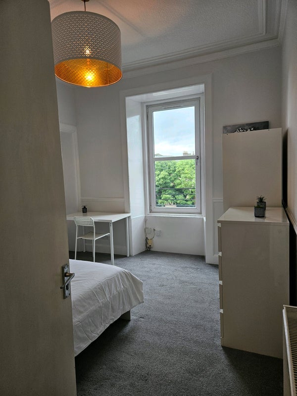 Room North Junction Street in City of Edinburgh