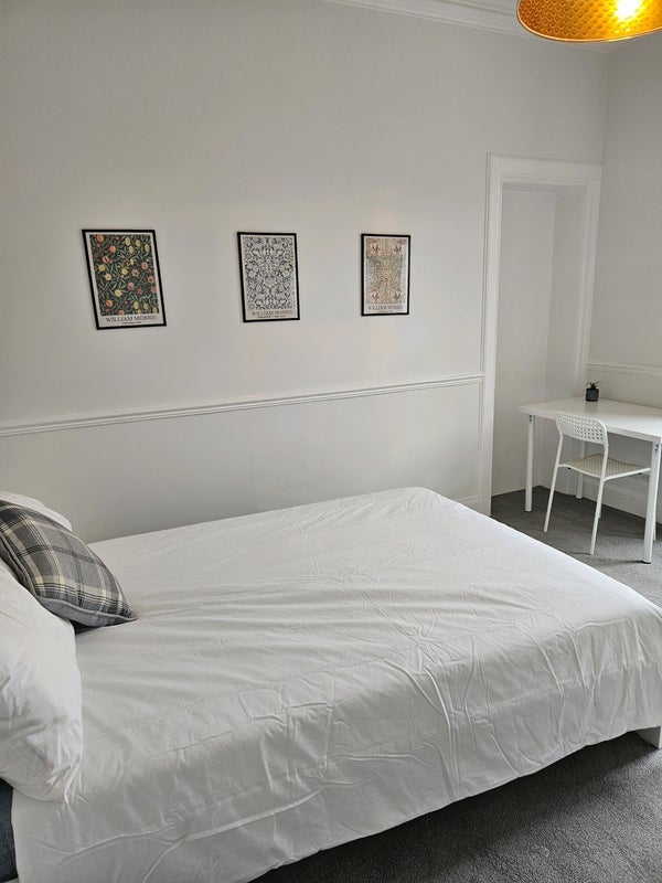 Room North Junction Street in City of Edinburgh