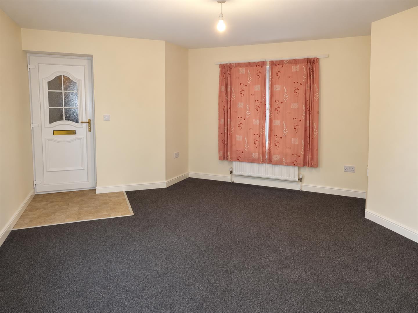 Flat Elizabeth Drive in Castleford