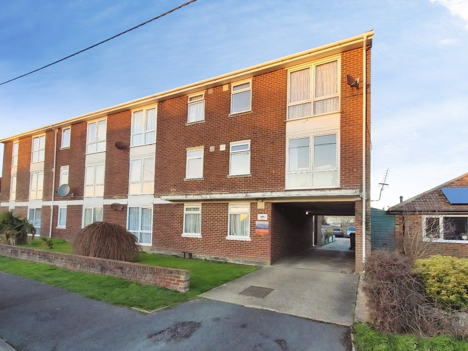 Flat St Nicholas Road in Folkestone and Hythe District