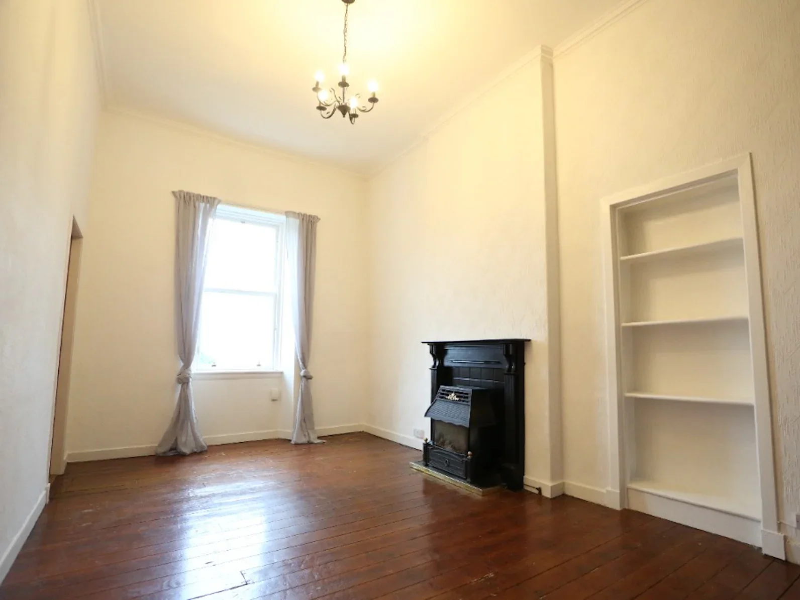 Flat Leith Walk in City of Edinburgh