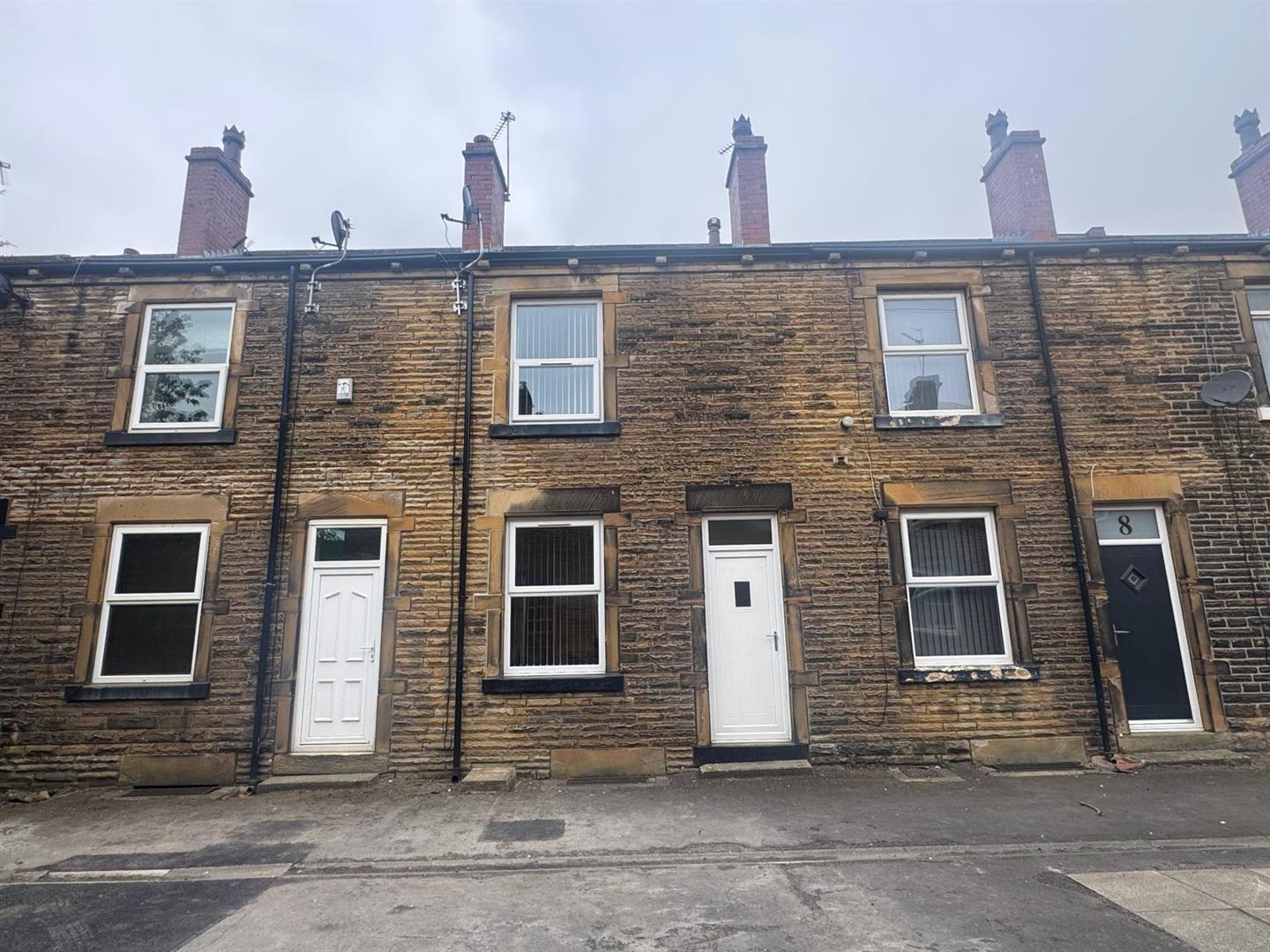 House Belmont Terrace in Wakefield