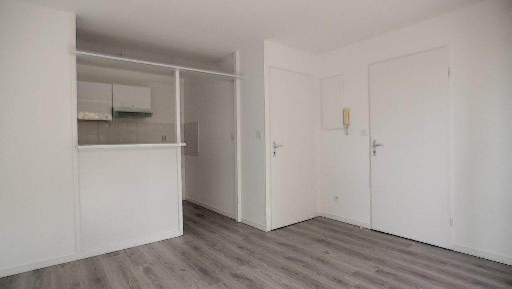 Flat Rue Ernest Renan in Toulouse
