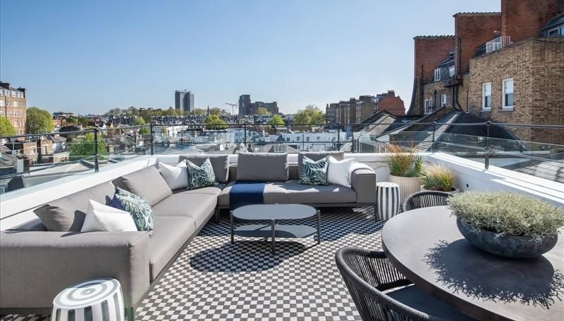 Flat Prince of Wales Terrace in Greater London