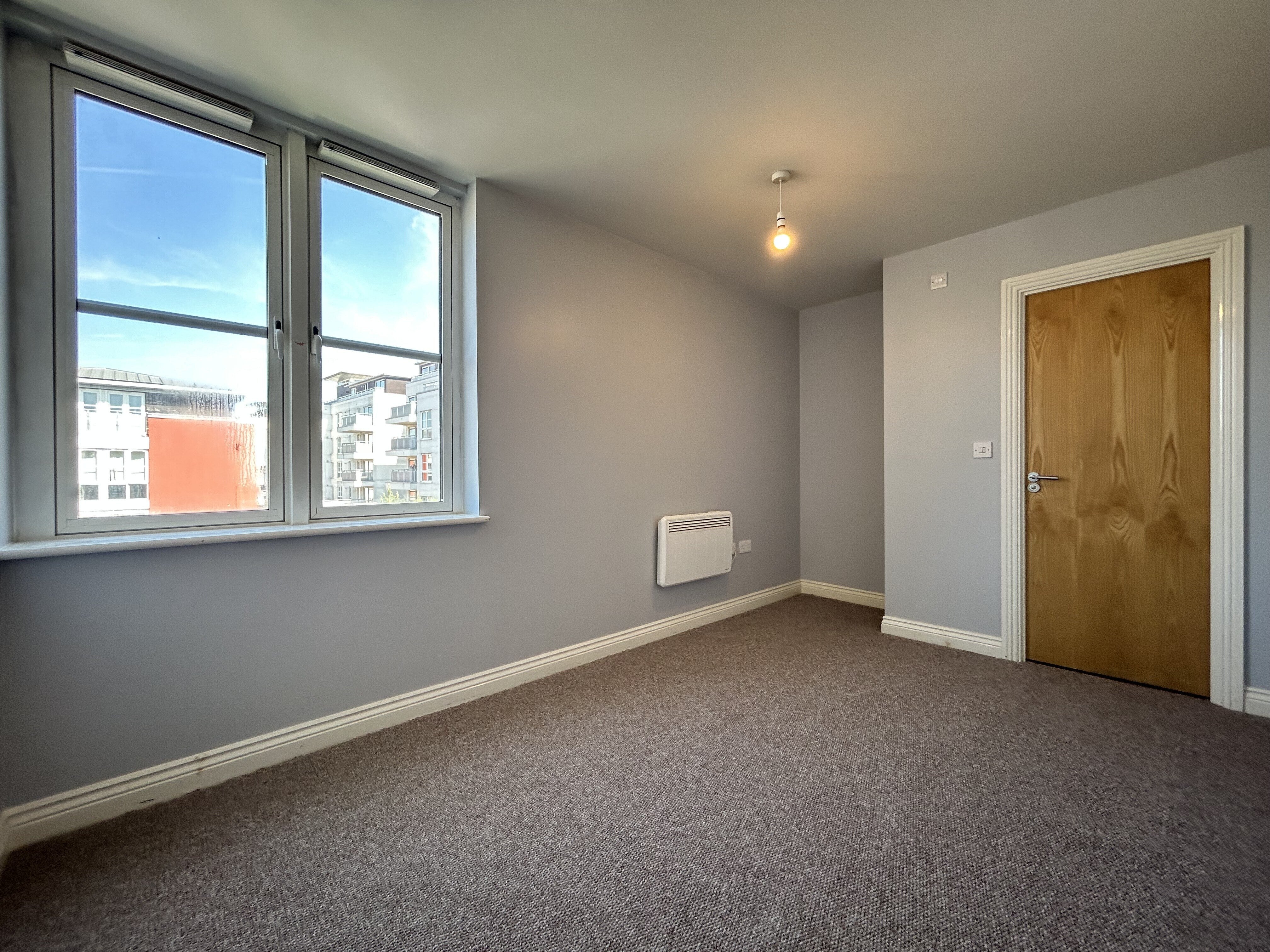 Flat Quainton Road in Leicester