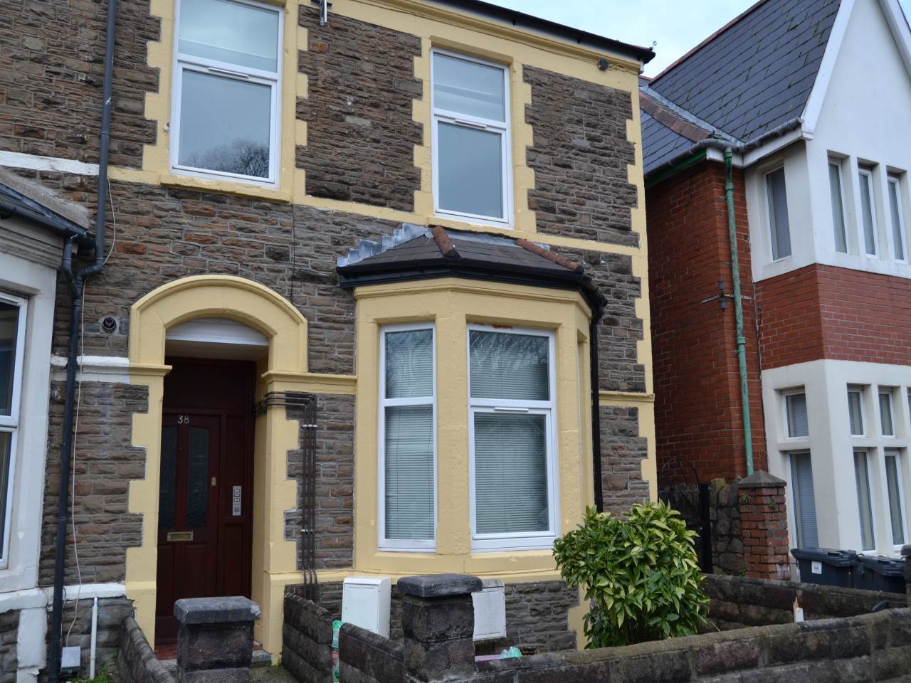 Flat Miskin Street in Cardiff