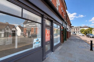 Flat Arbon Court in East Hertfordshire