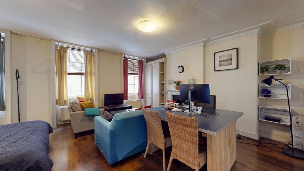 Flat Craven Street in City of Westminster