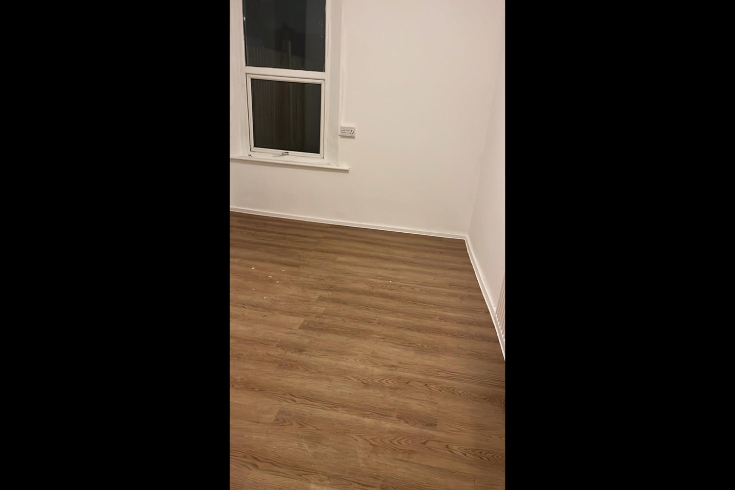 Flat Denmark Road in Greater London