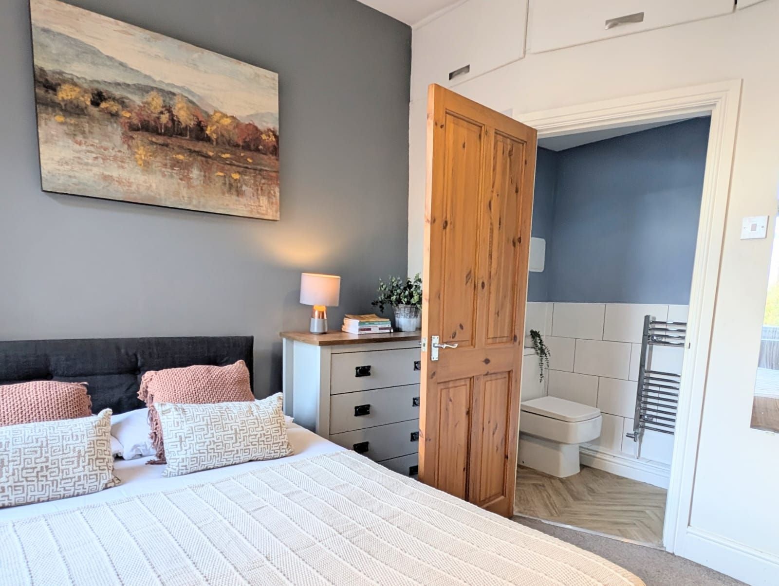 Room Roundwell Street in Stoke-On-Trent