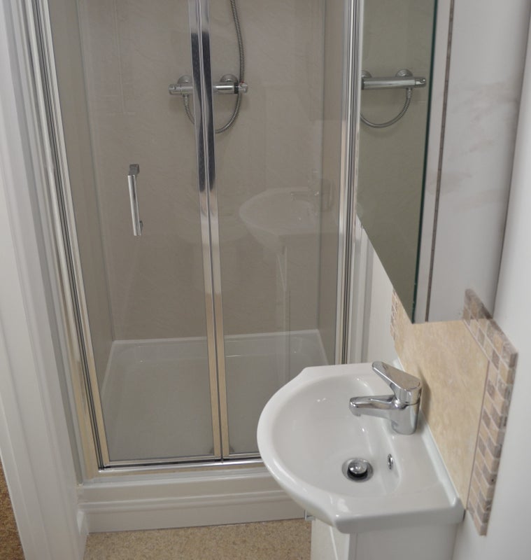Room Marion Crescent in Greater London