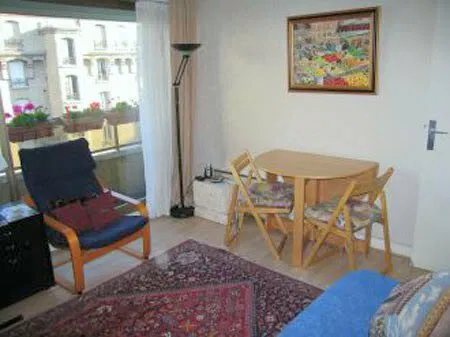 Flat Rue Saint-Ferdinand in Paris