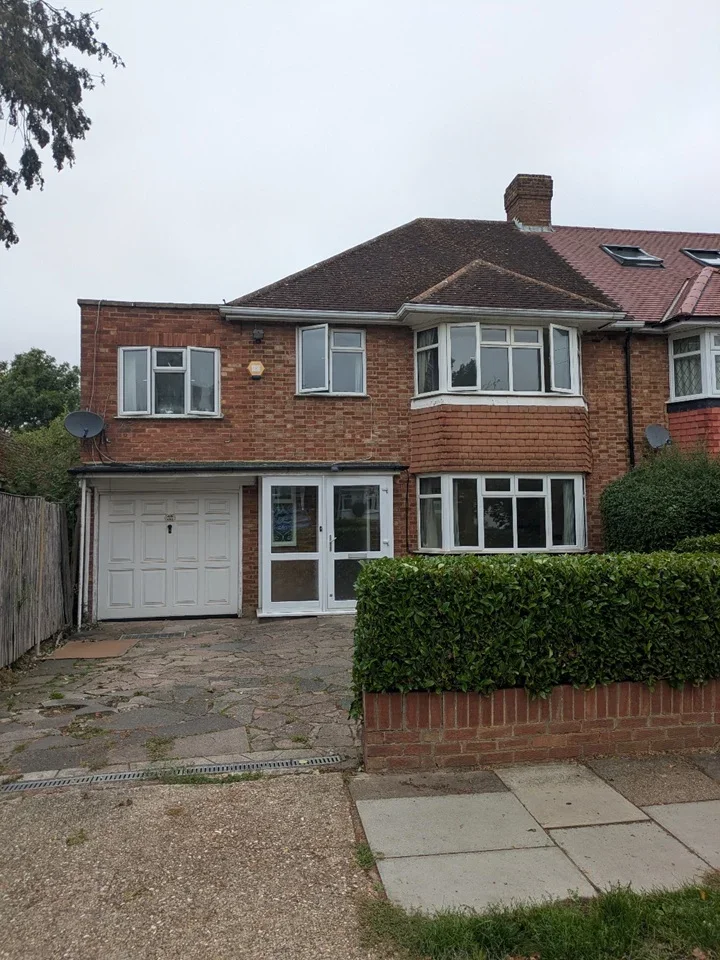 House Campbell Close in Greater London