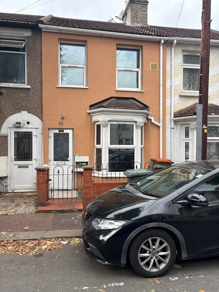 House Gloucester Road in Greater London