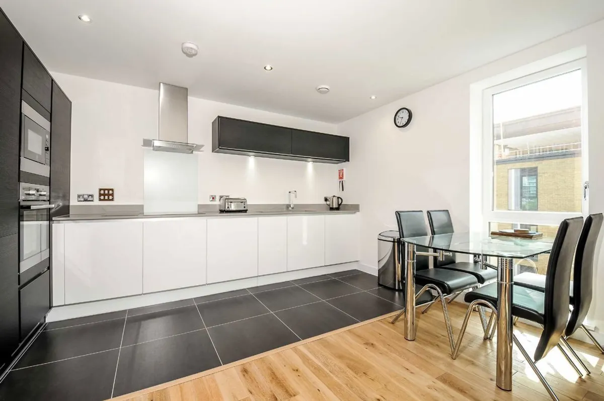Flat Eltringham Street in Greater London