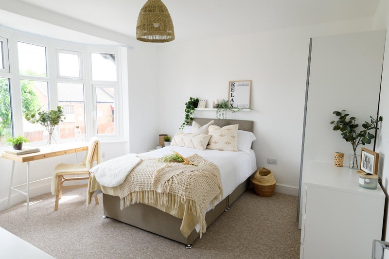 Room Teign Bank Road in Hinckley and Bosworth
