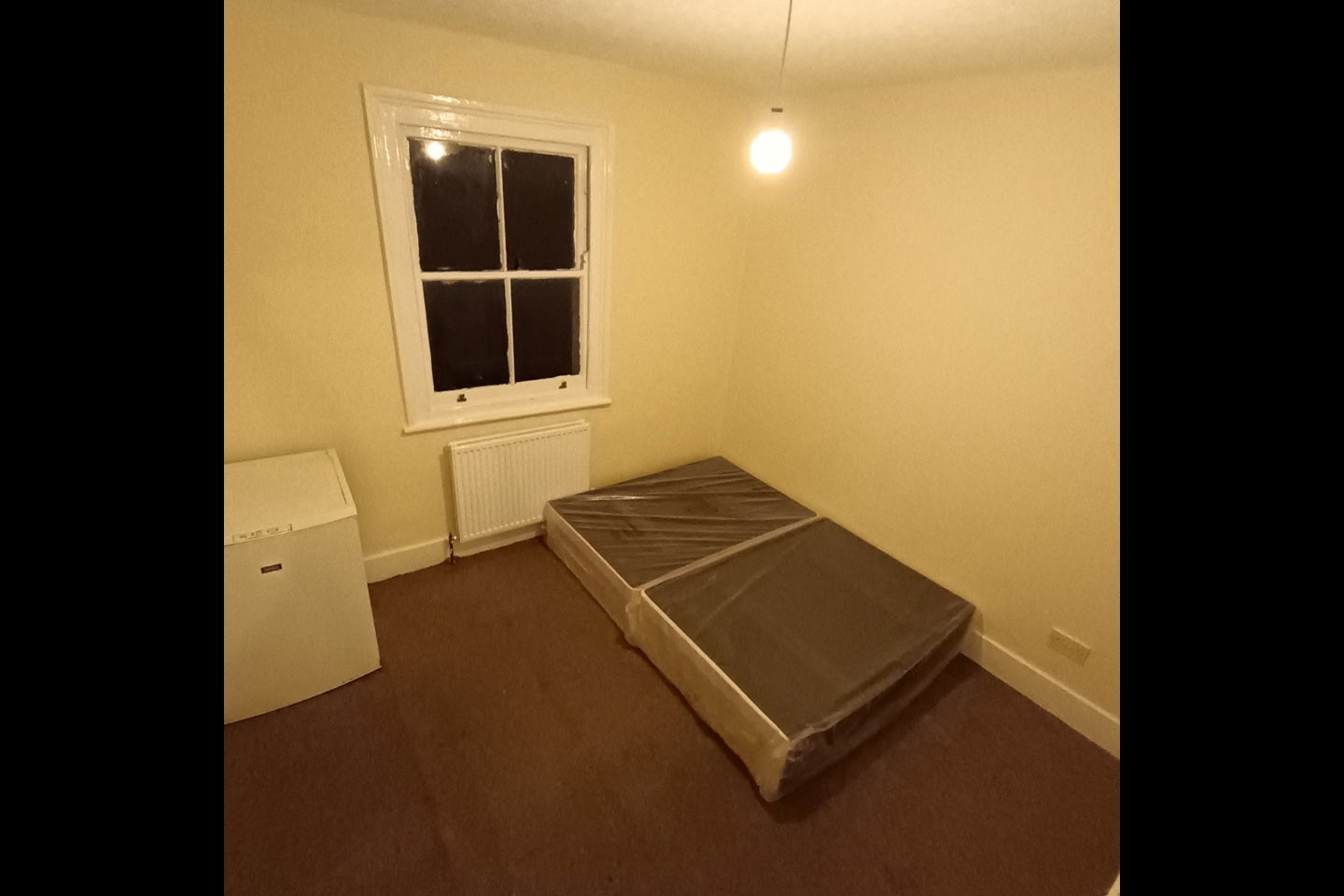 Flat Laleham Road in Greater London
