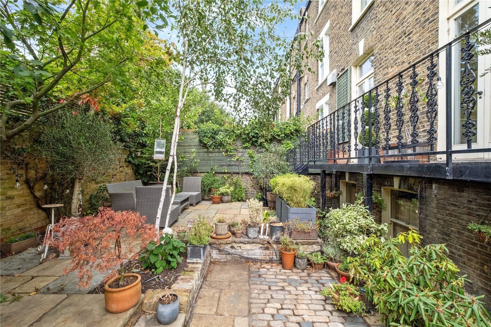 House Stradbroke Road in Greater London
