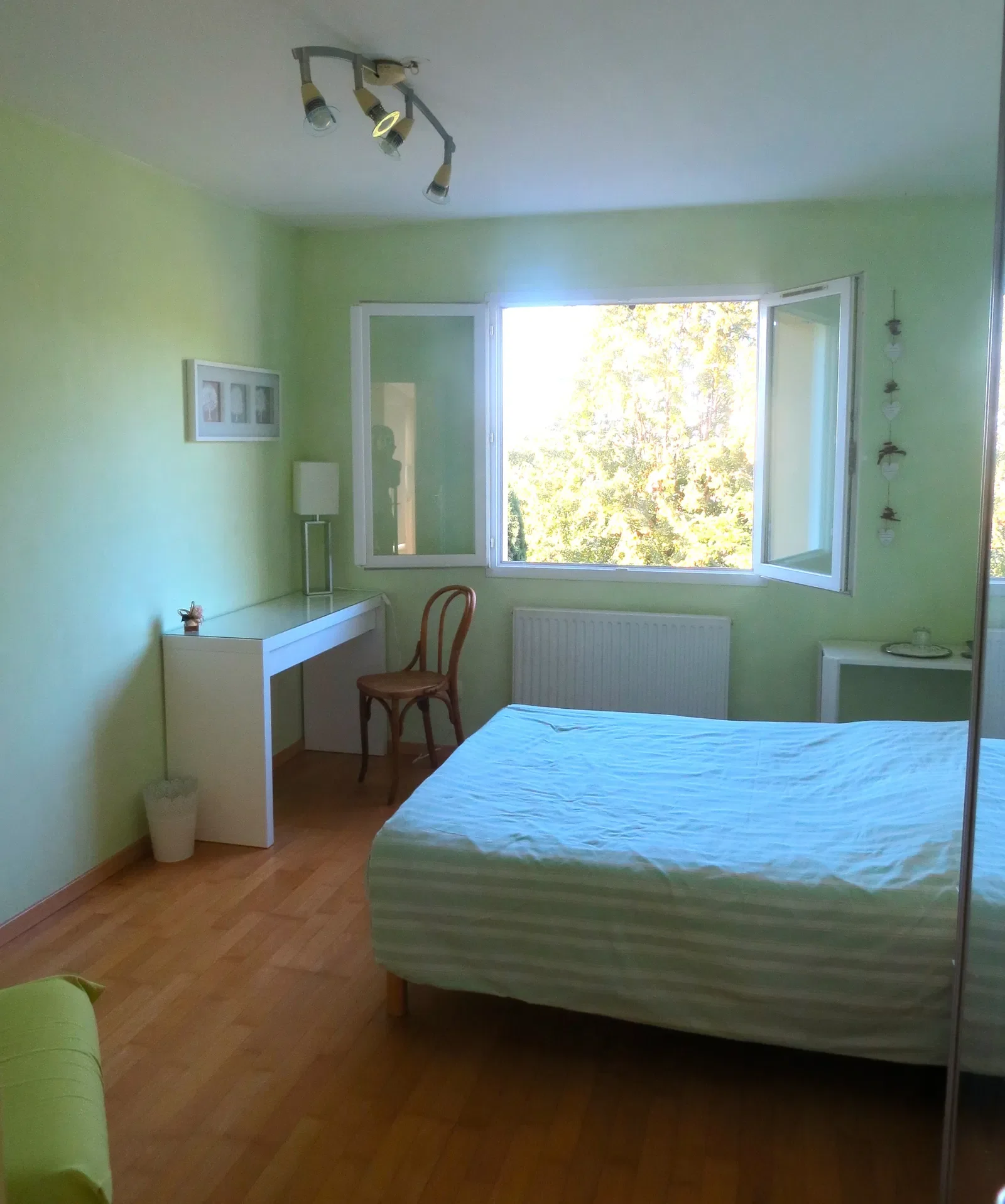 Room Chemin de la Fontaine du Soleil in Beynost