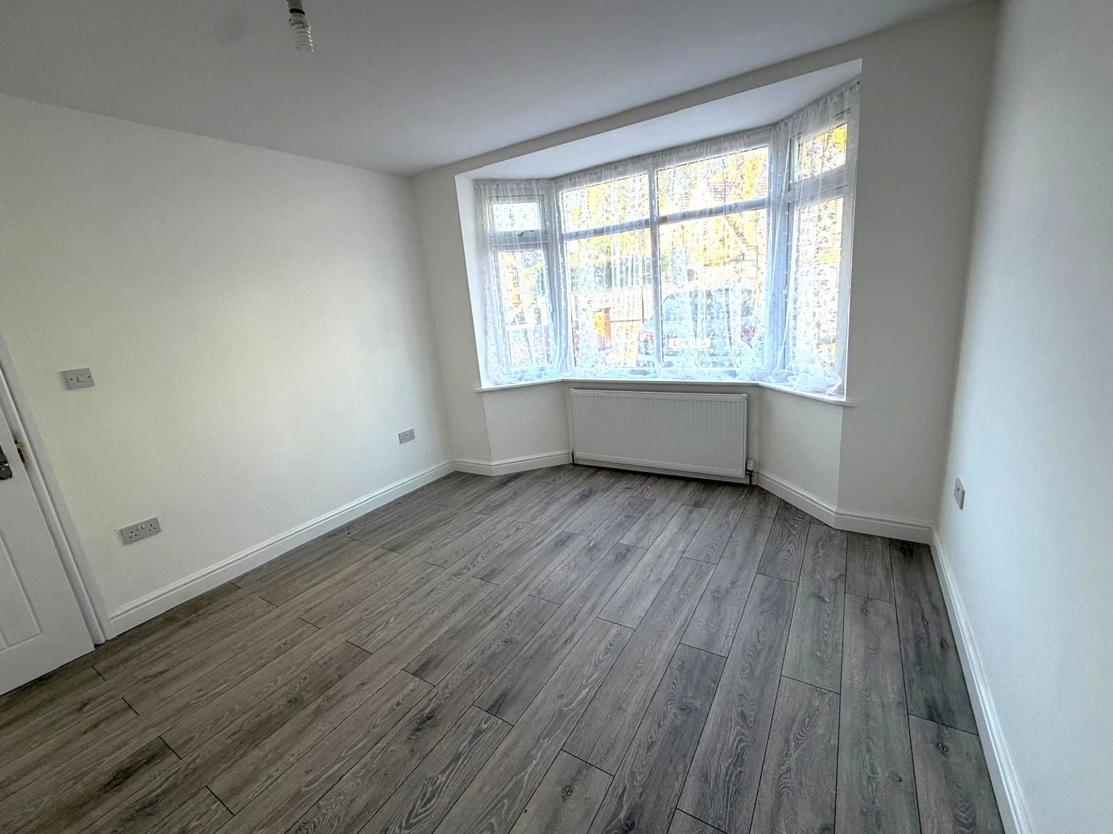 Flat Stamford Close in Greater London