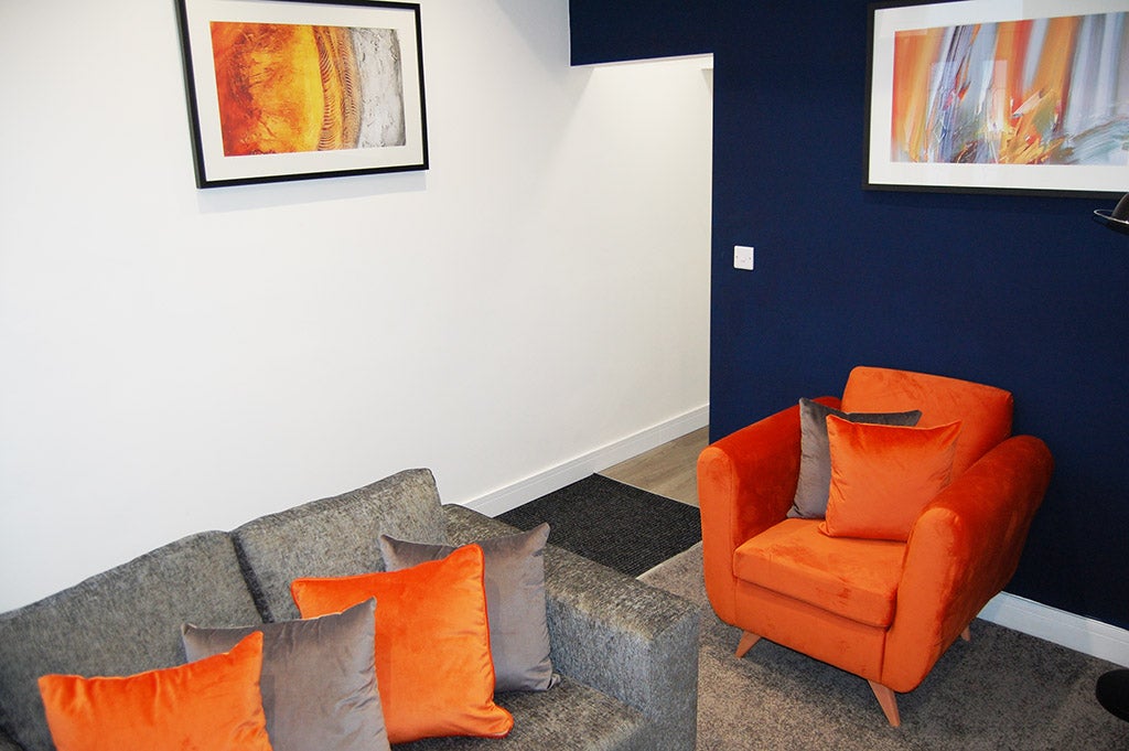 Room Coulton Street in Barrow-in-Furness