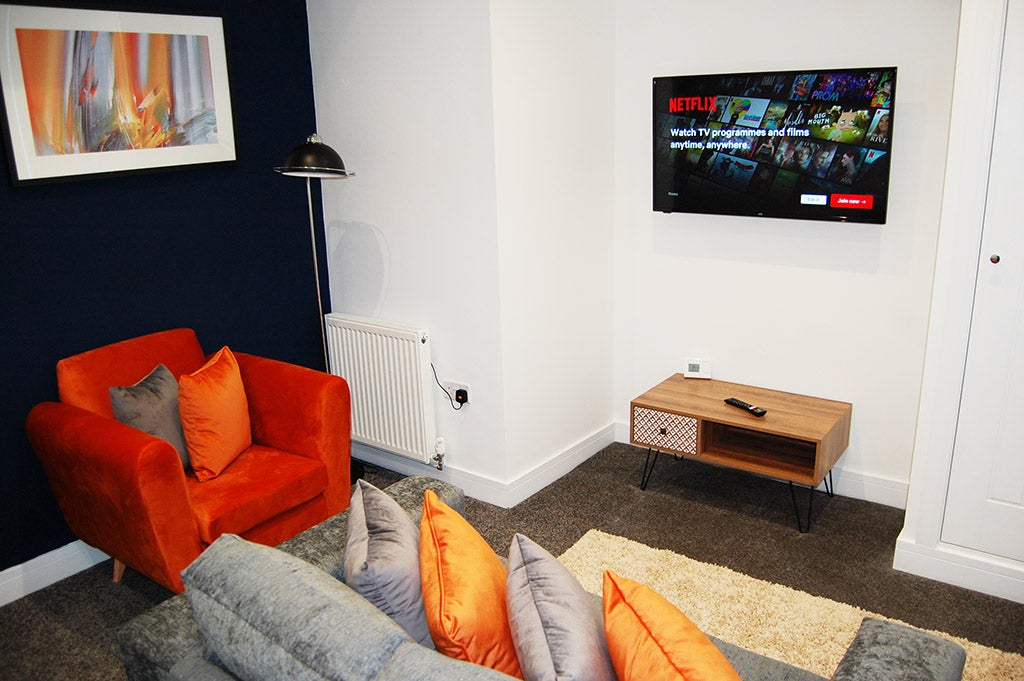 Room Coulton Street in Barrow-in-Furness