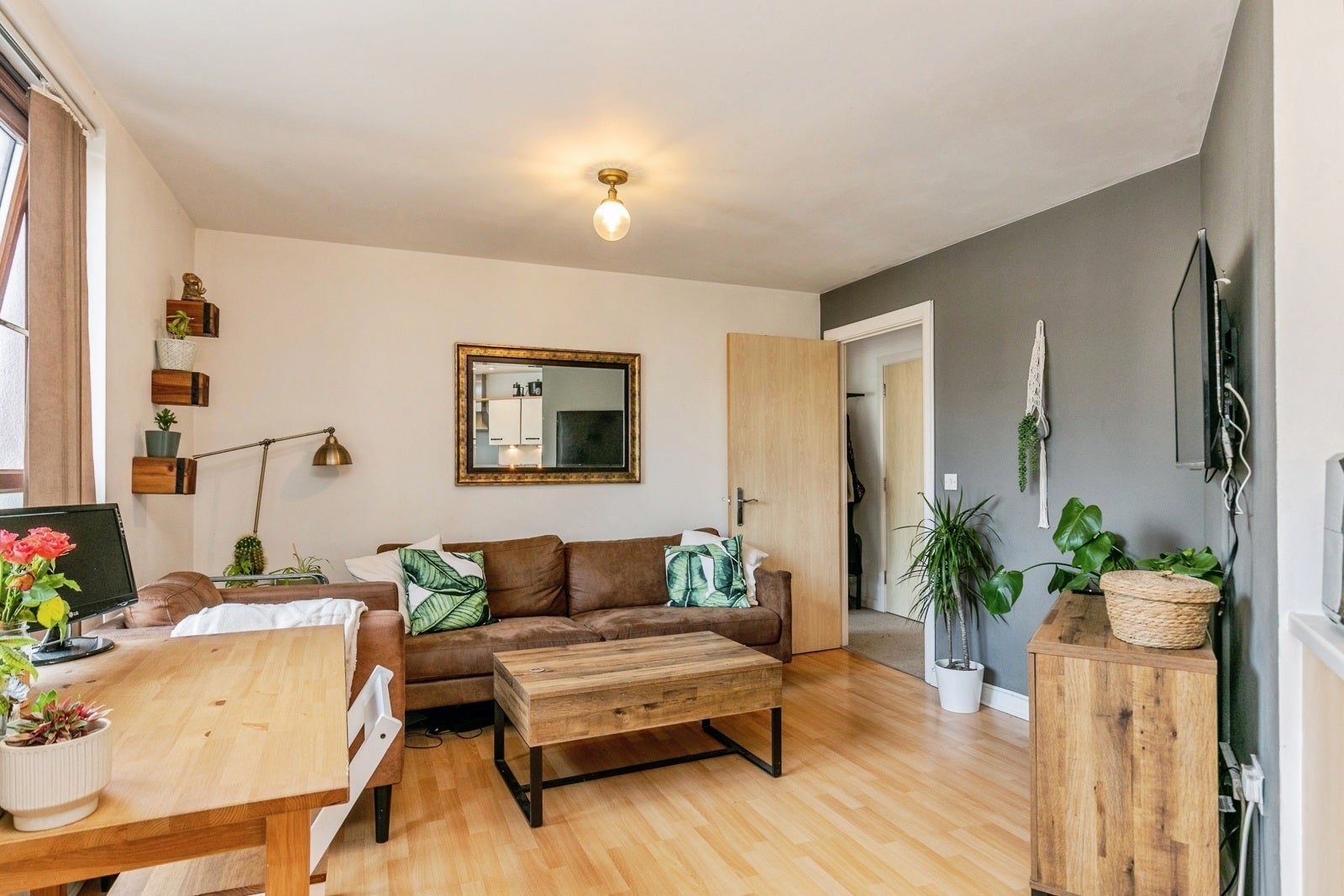 Flat Saint David Mews in Bristol