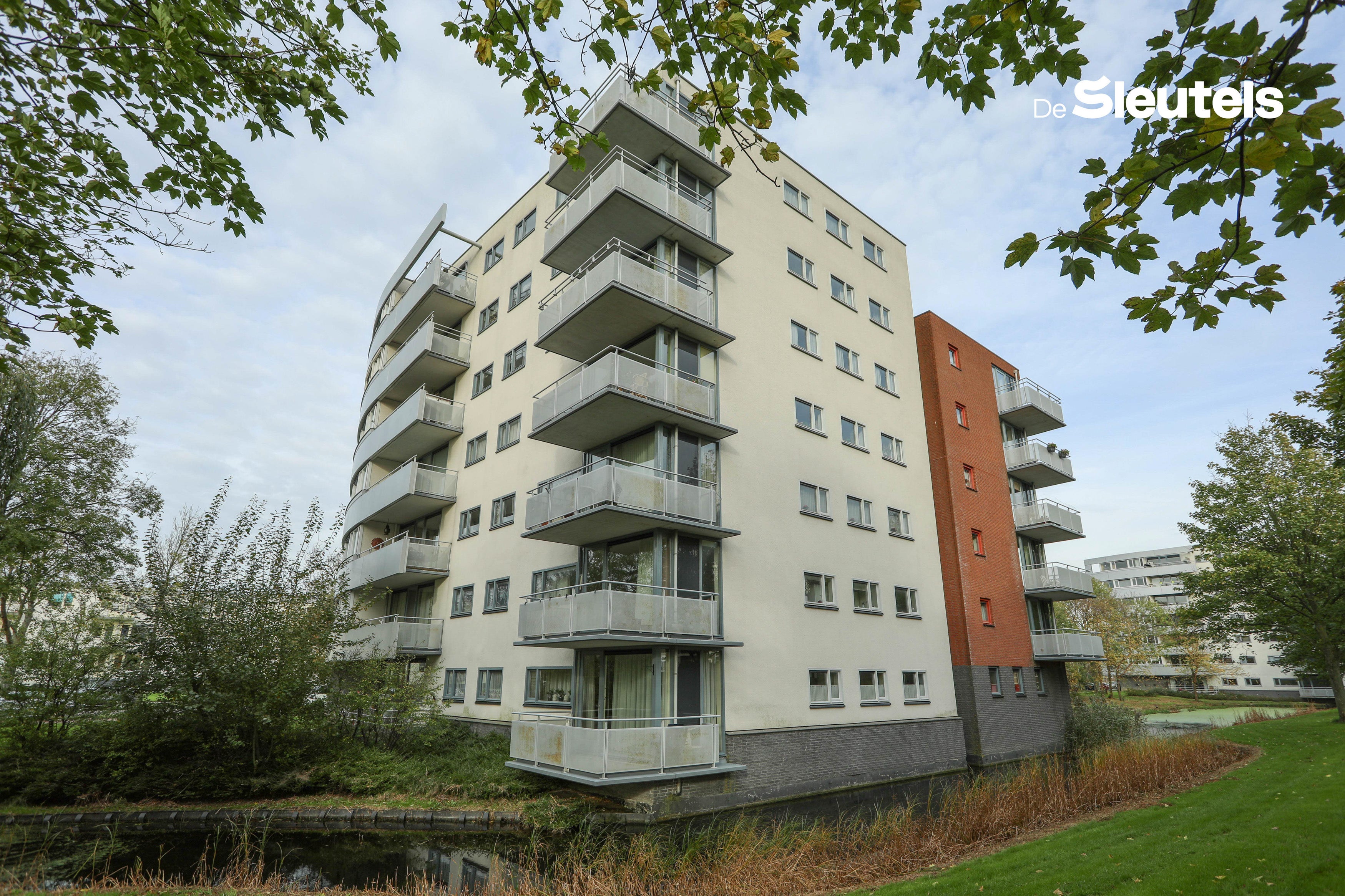 Vijf Meilaan 372, Leiden