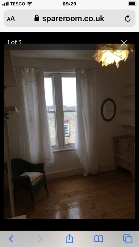 Room Tottenham Lane in Greater London