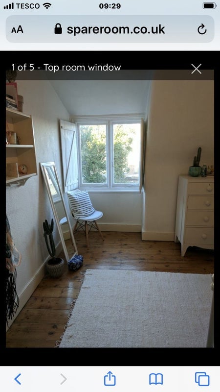 Room Tottenham Lane in Greater London