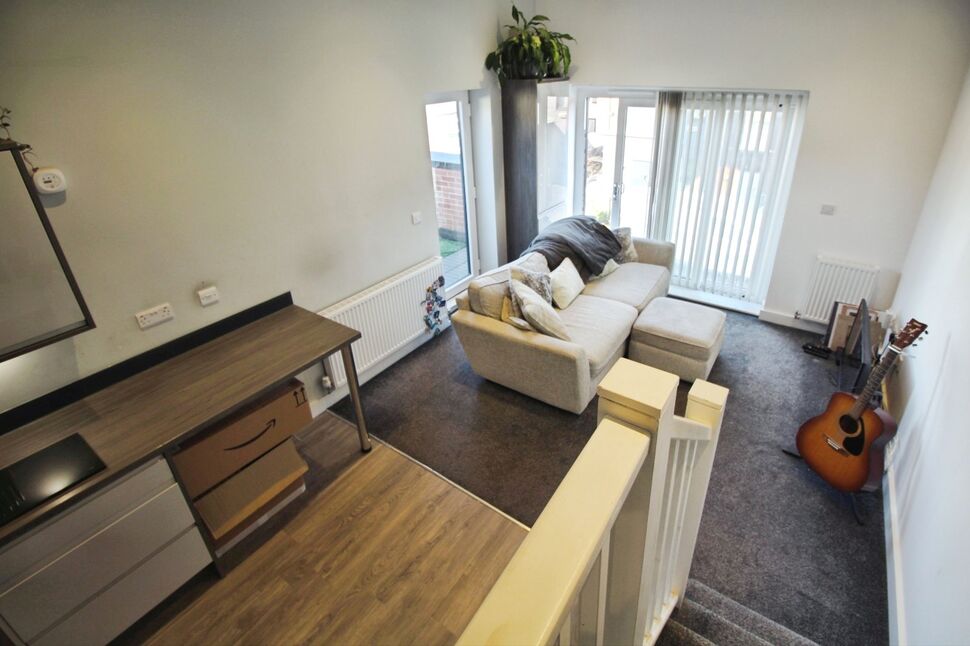 Flat Rydal Crescent in Chesterfield