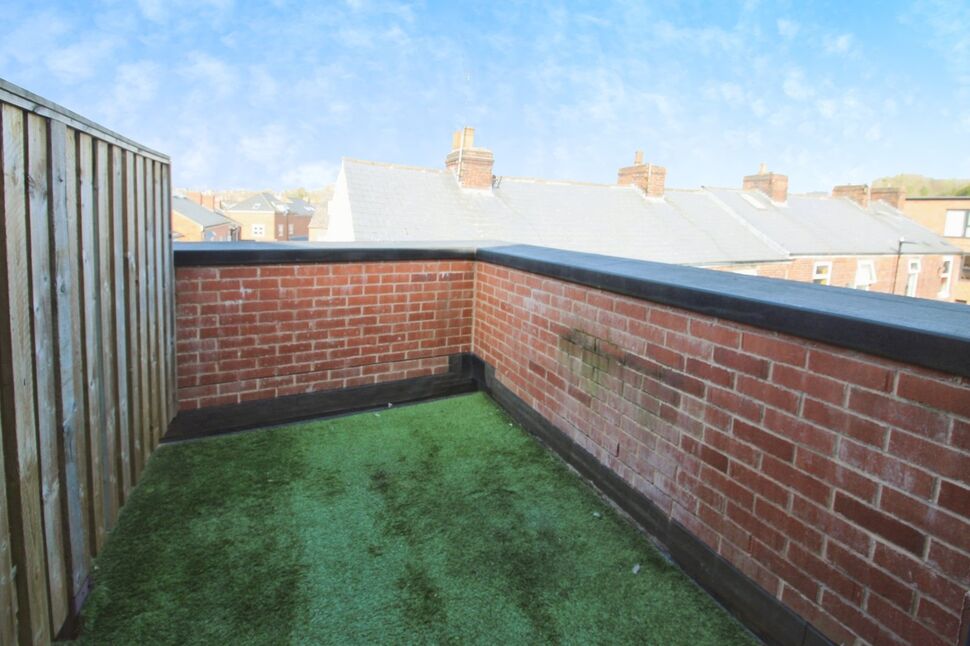 Flat Rydal Crescent in Chesterfield